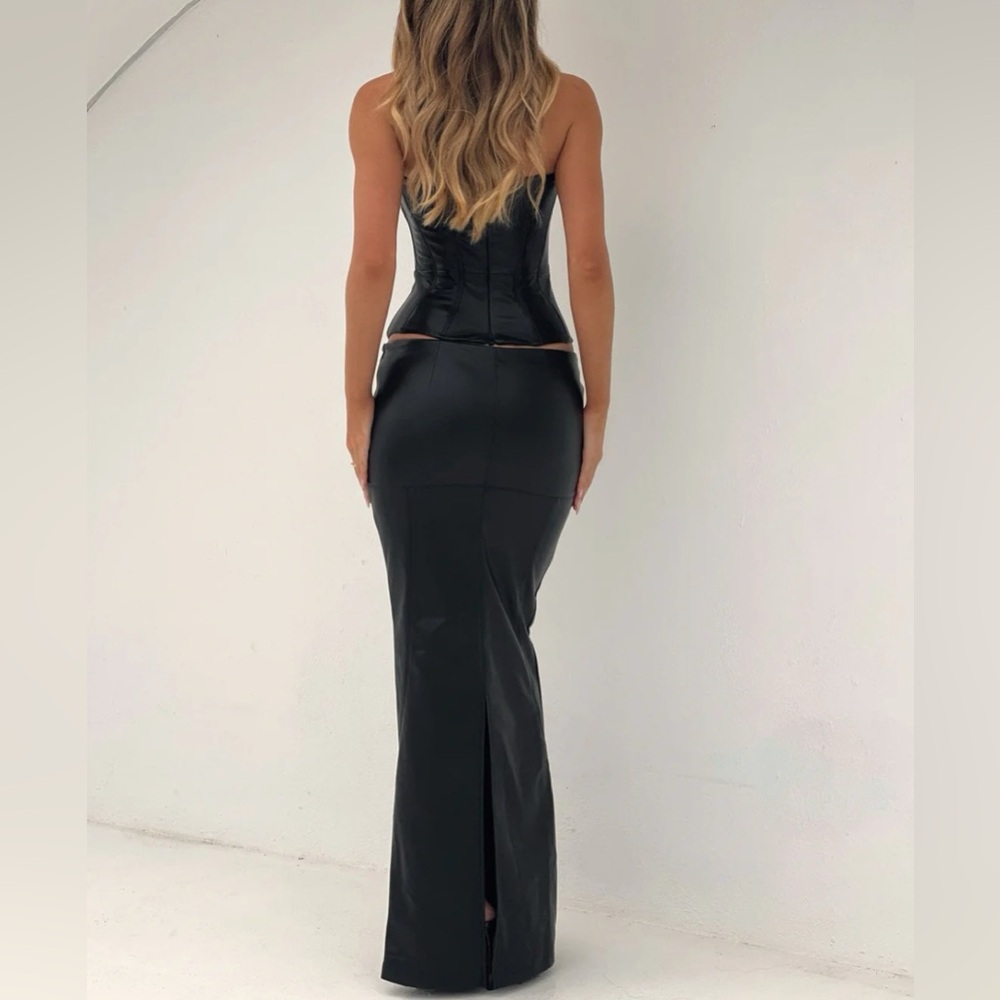 OUTCAST SOLA PU MAXI SKIRT BLACK SPL - Picture 6 of 8